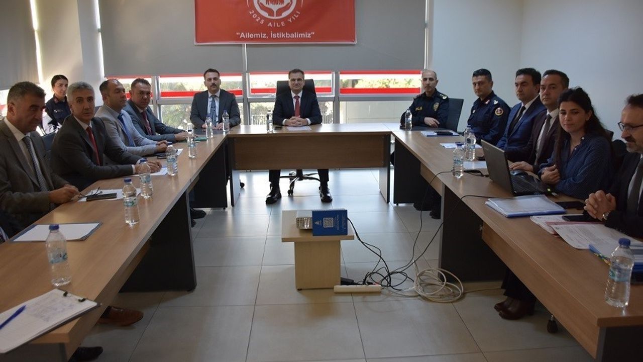 Salihli'de Bağımlılıkla Mücadele Toplantısı Gerçekleştirildi