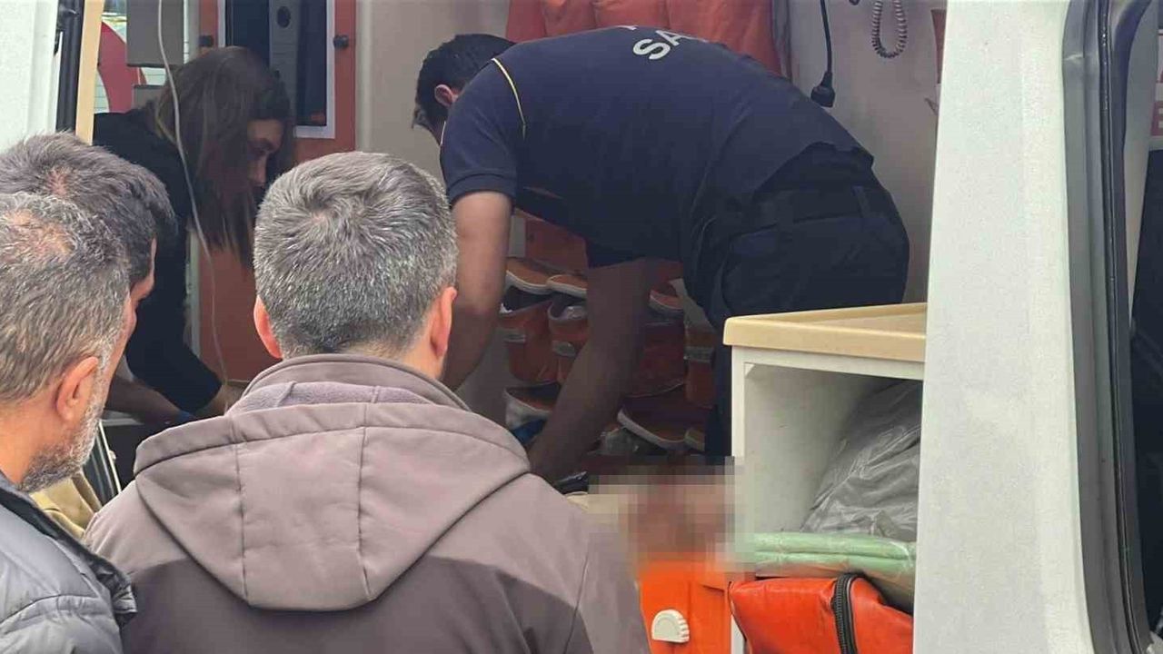 Samsun'da 17 Yaşındaki Çocuk Bıçaklandı