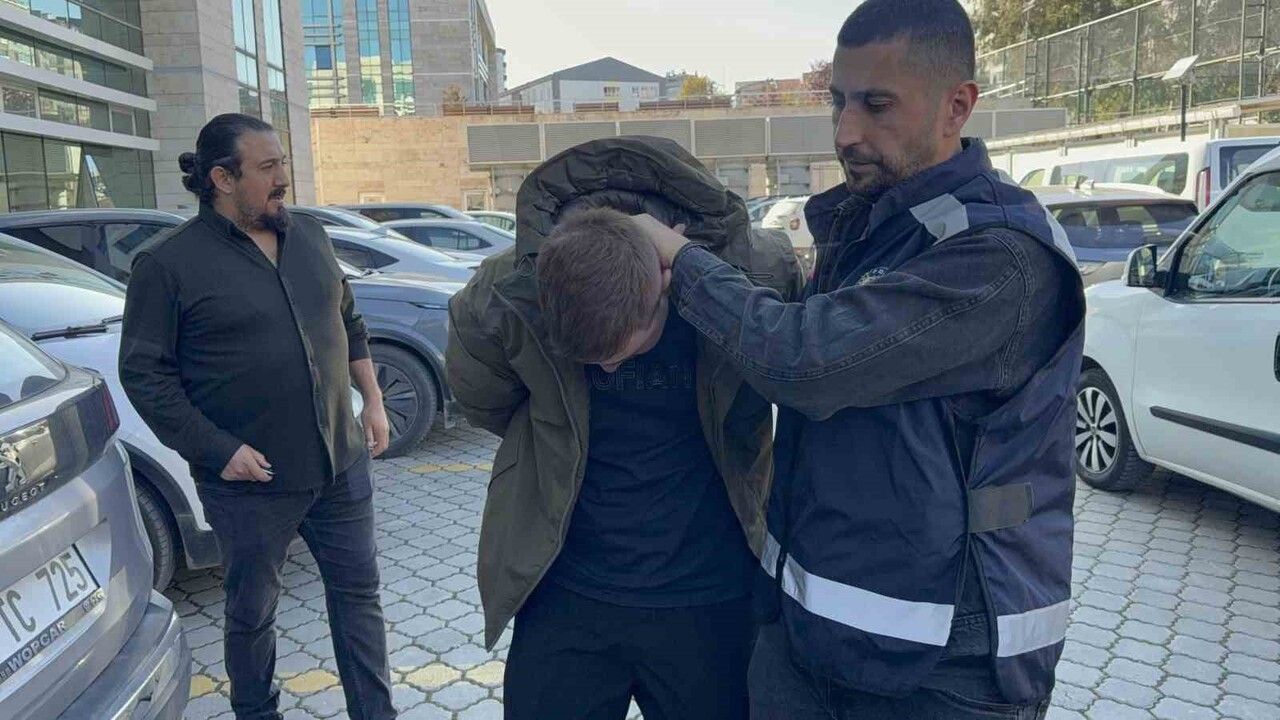 Samsun'da çekici üzerindeki araçta tüfek kazası: 4 kişi adliyeye sevk edildi