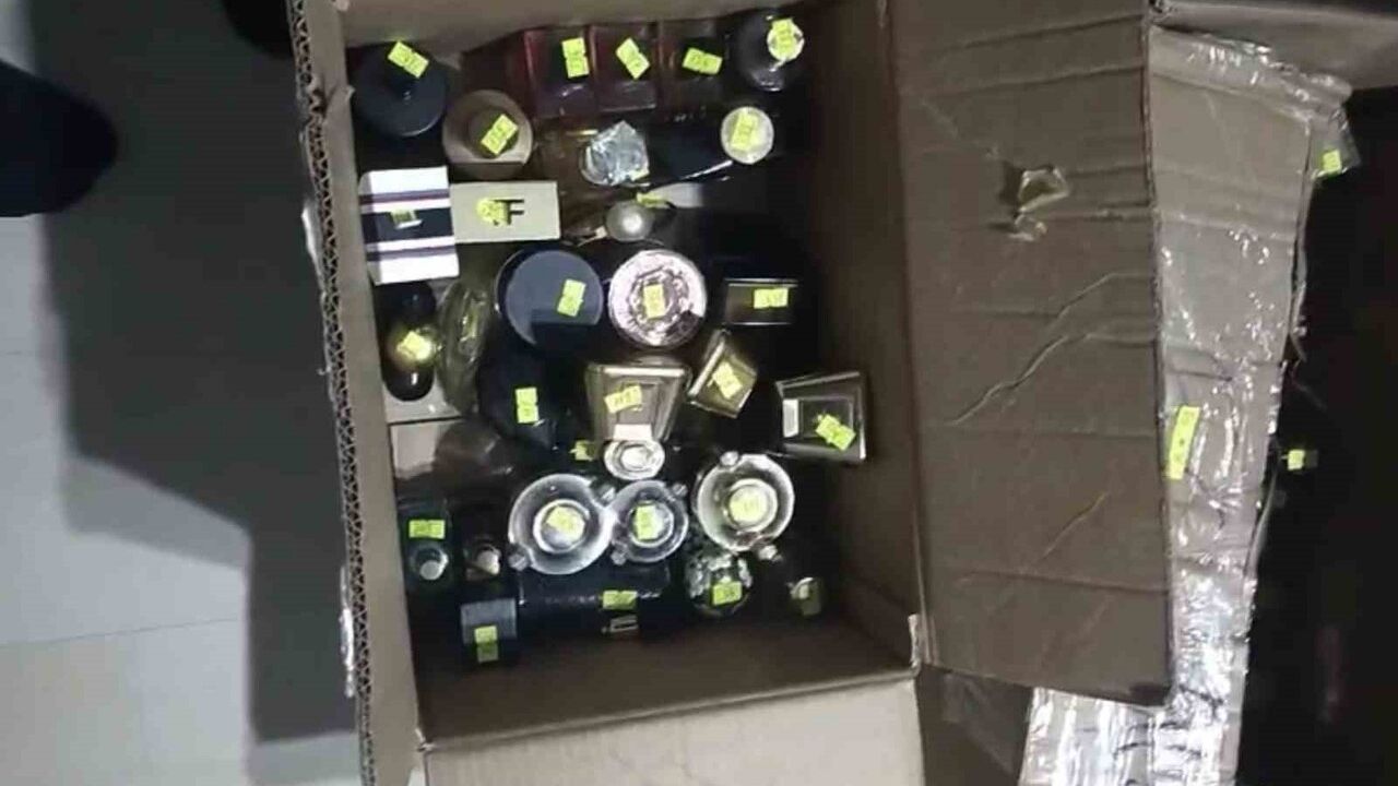 Samsun'da jandarma 320 adet gümrük kaçağı parfüm ele geçirdi