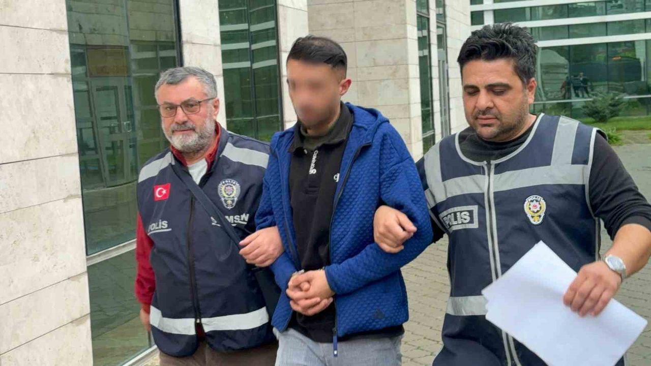 Samsun'da kasap kız kardeşinin boynuna bıçak dayadı, tutuklandı