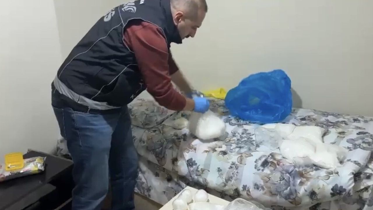 Samsun'da zula evlerine eş zamanlı narkotik operasyonu