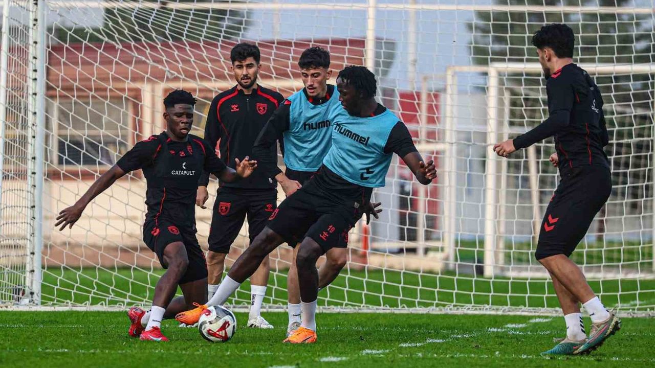 Samsunspor, Eyüpspor’u Yenip Milli Araya Moralli Girmek İstiyor