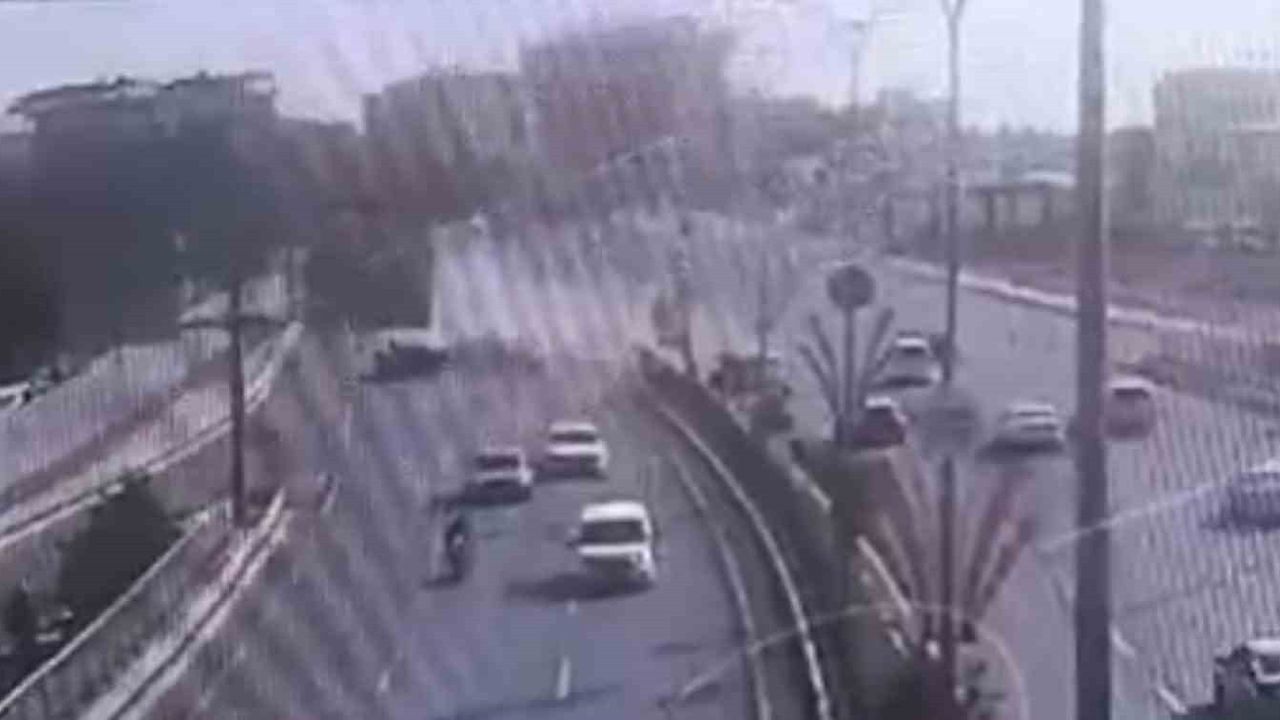 Şanlıurfa’da 2 kişinin hayatını kaybettiği kaza KGYS görüntüleriyle ortaya çıktı
