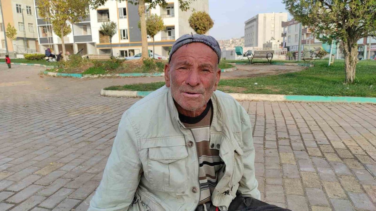 Şanlıurfa'da 70 yaşındaki engelli akülü sandalye bekliyor