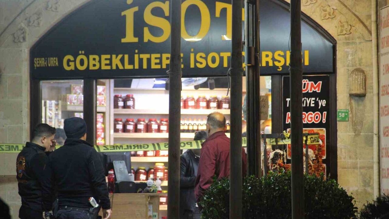 Şanlıurfa'da baharatçıya silahlı saldırı: 1 ağır yaralı