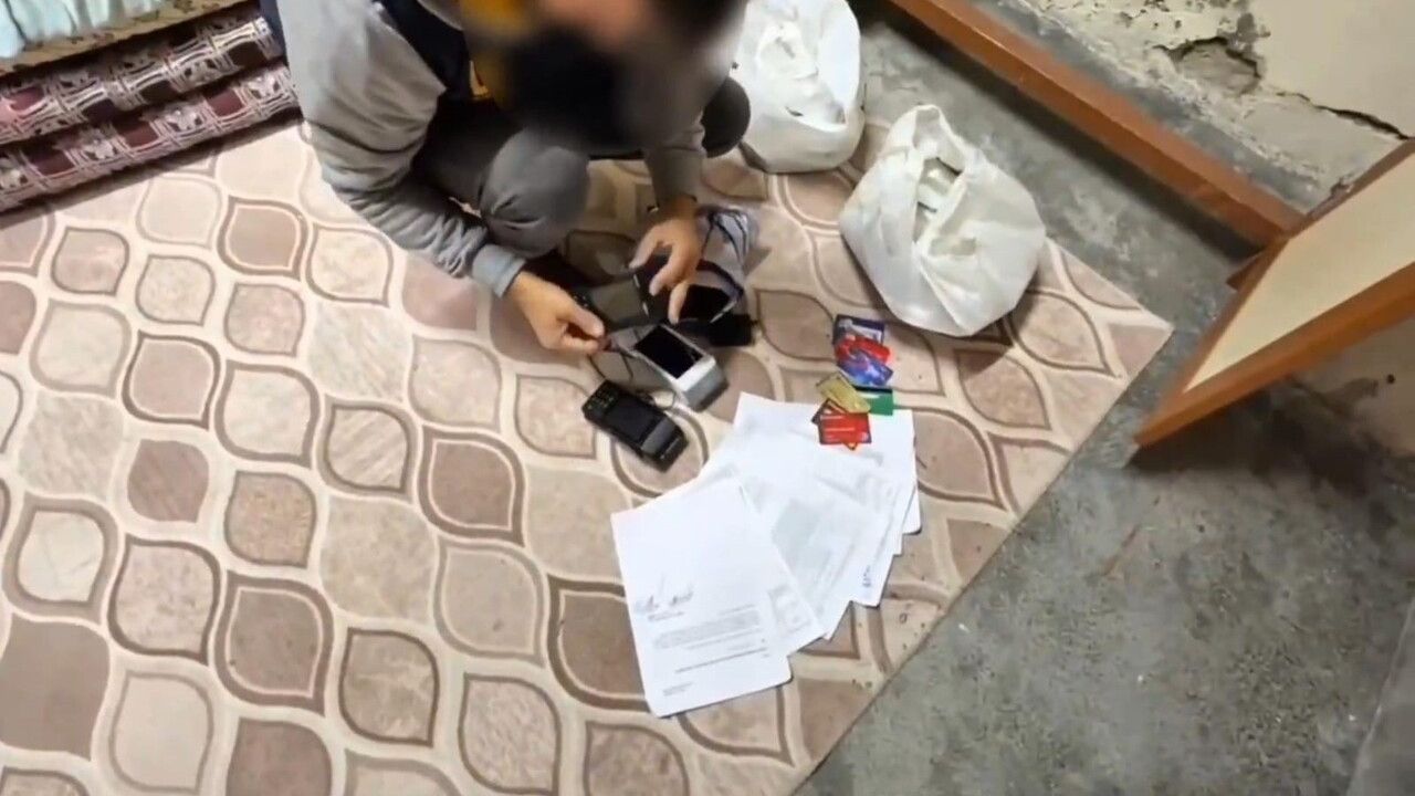 Şanlıurfa merkezli dolandırıcılık operasyonunda 5 kişi tutuklandı