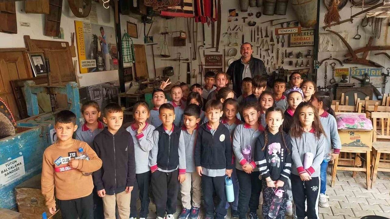 Sarıgöl Etnografya Müzesi'ne 2-B Sınıfı Ziyareti