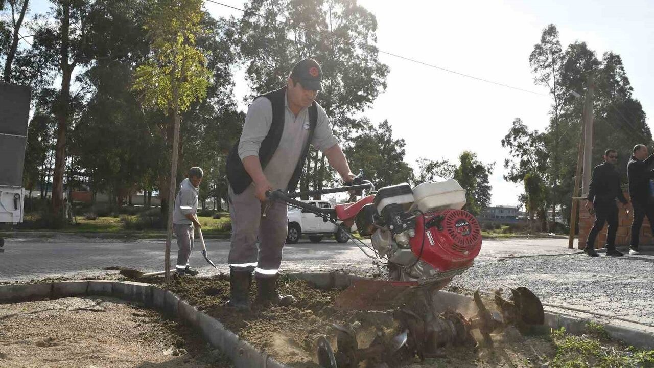 Sazlı Mahallesi'ne yeni çocuk oyun ve dinlenme alanı