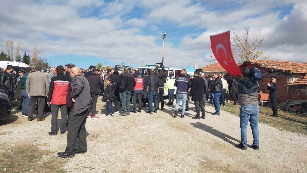 Şehit Astsubay Burak İbbiği için baba ocağında helallik alındı