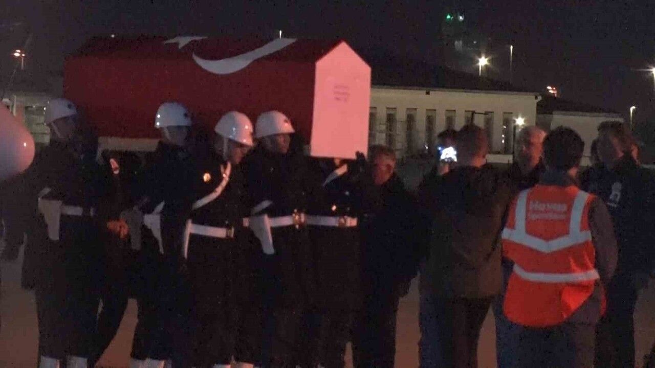 Şehit Pilot Hasan Bahar'ın Naaşı Türkiye'ye Getirildi