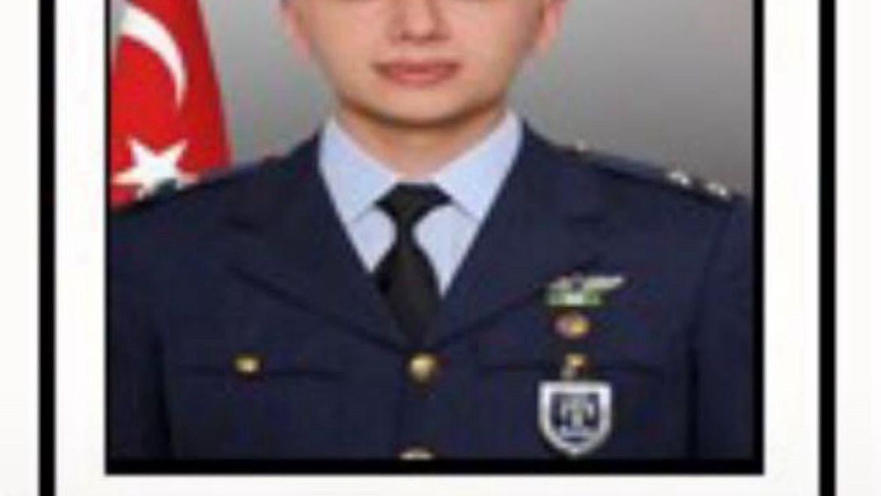 Şehit Üsteğmen Cüneyt Kandemir'in babaevine acı haber