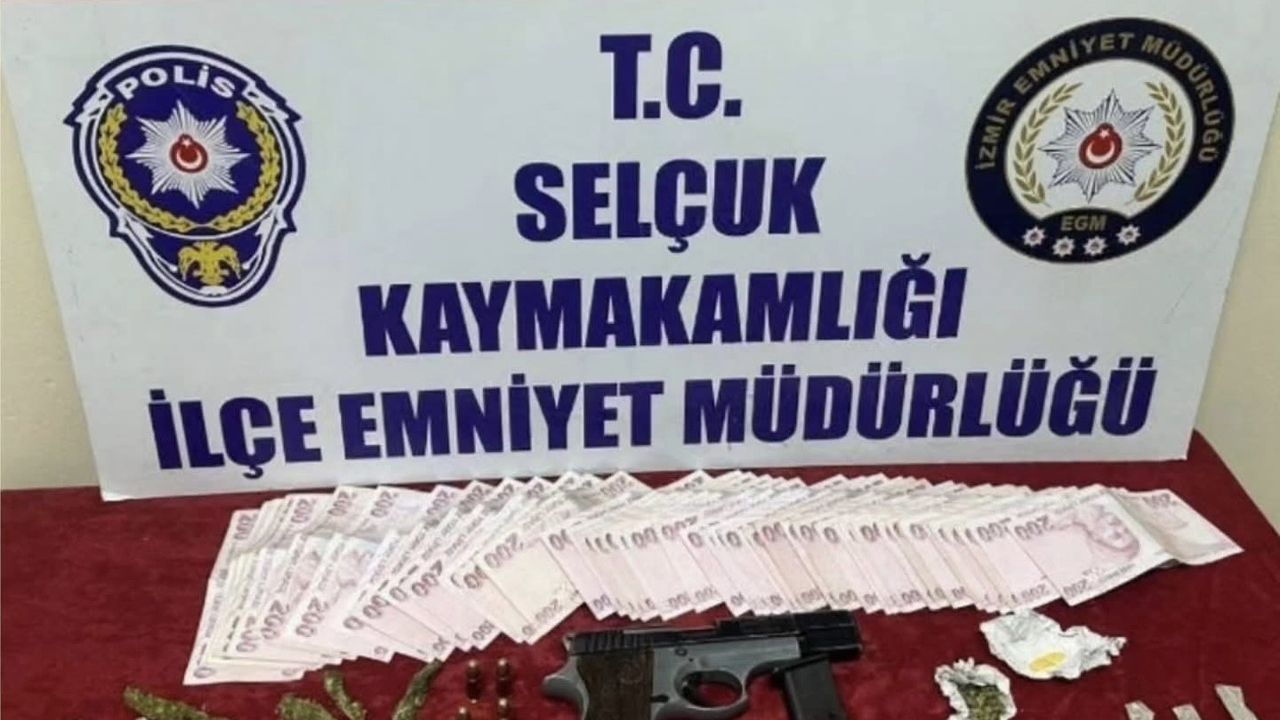 Selçuk'ta uyuşturucu operasyonunda 3 gözaltı
