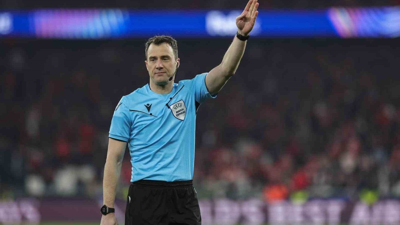 Sevilla'daki İspanya - Türkiye maçının hakemi Felix Zwayer oldu