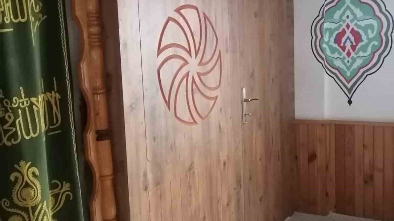 Sezgin Gülçiçek: 50 yılda 63 camiye mihrap ve minber yaptı