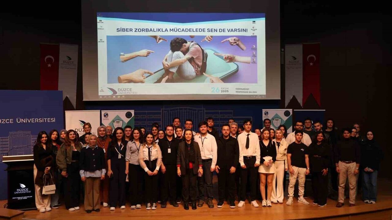 Siber Zorbalıkla Mücadele Eğitimi: Düzce ve Sakarya Üniversitelerinden Ortak Farkındalık Çalışması