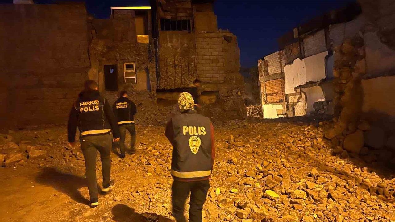 Siirt'te 5 Noktada 'Narko-Alan' Uygulaması