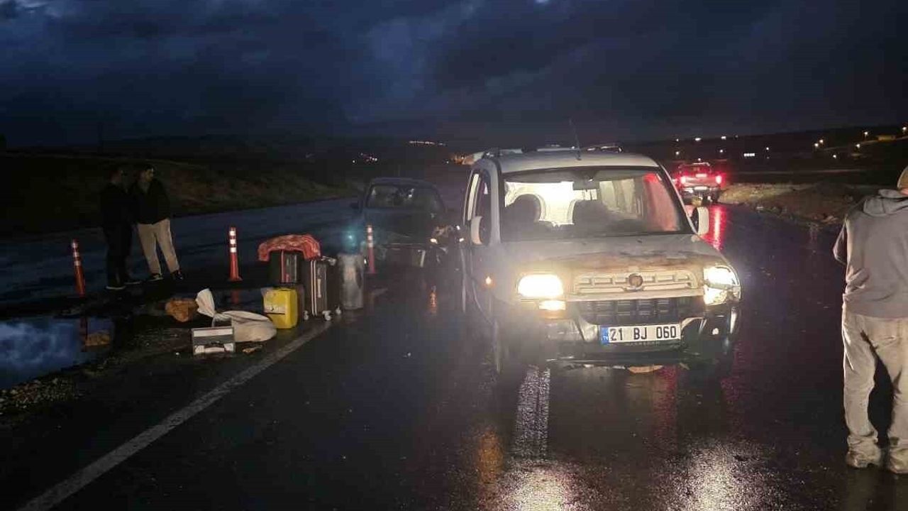 Siirt’te trafik kazası: İki araçta maddi hasar