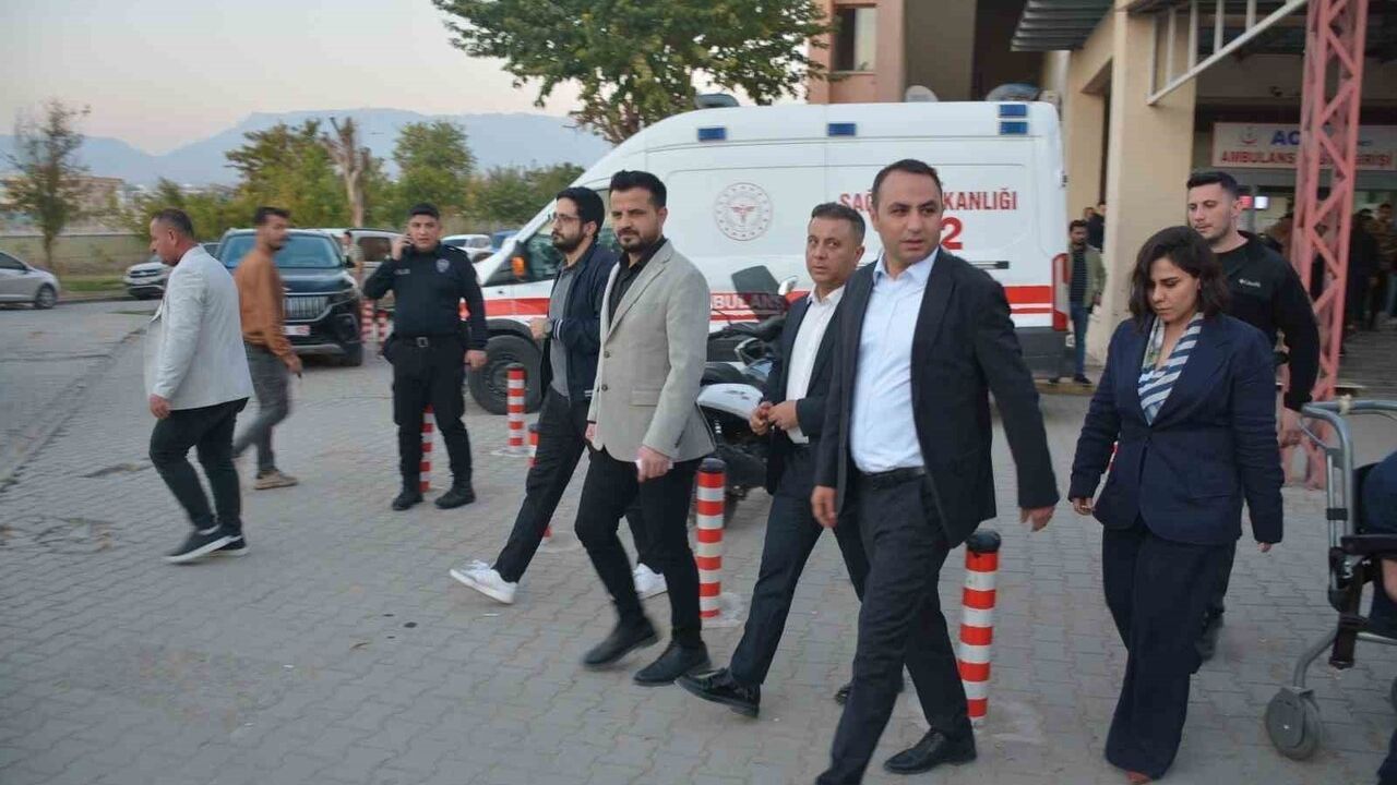 Silopi'de okul servisi ile tanker çarpıştı: 13'ü öğrenci, 14 yaralı