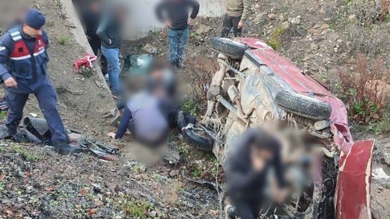 Sinop Ayancık'ta uçuruma yuvarlanan otomobilin sürücüsü hayatını kaybetti