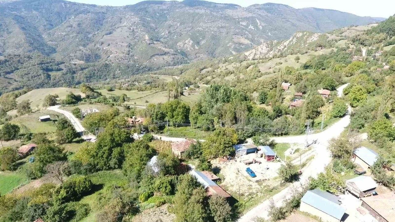 Sinop Eymür'de 17 yaşındaki Tuğba Okuyan kayıp