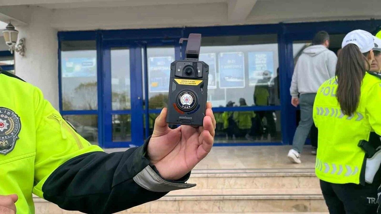 Sinop'ta 116 ASELSAN yaka kamerası trafik ekiplerine teslim edildi