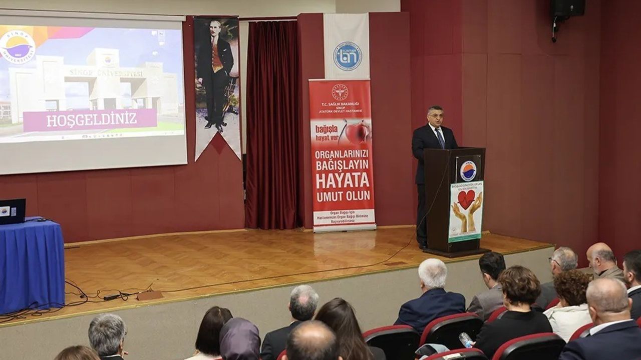 Sinop'ta 'Hayat Veren Karar' paneli düzenlendi