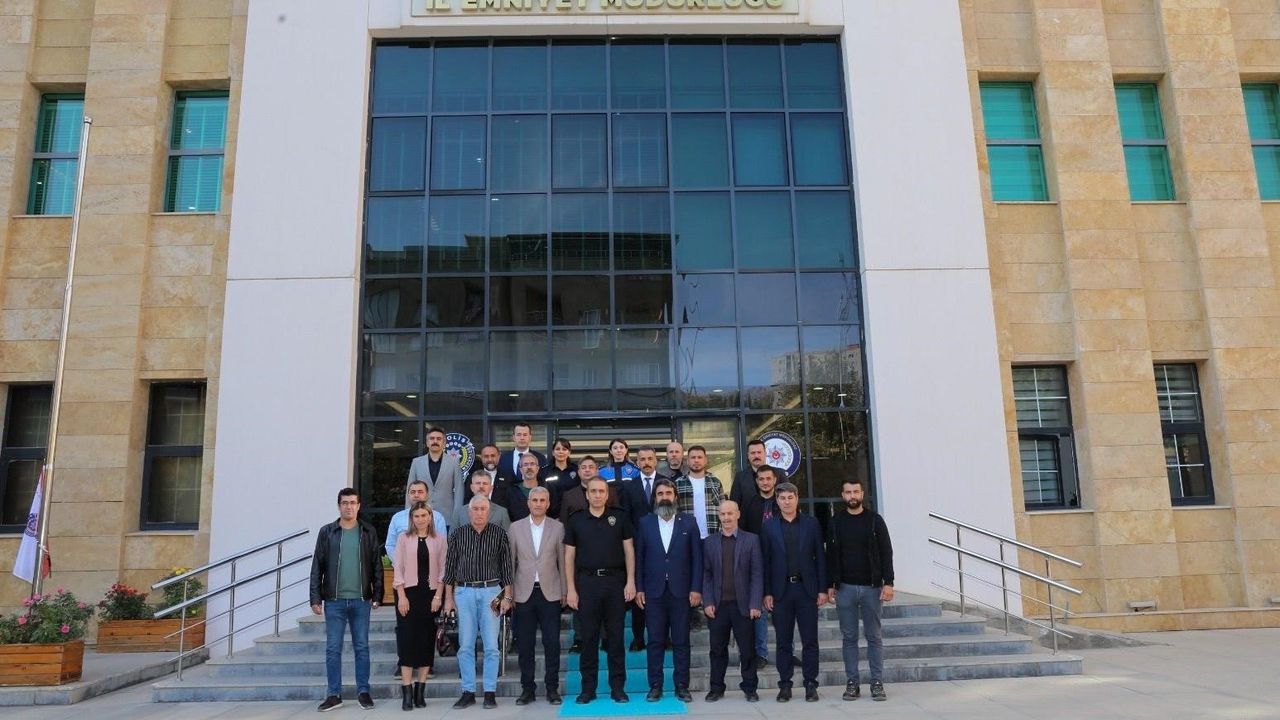 Şırnak Emniyet Müdürü Sazak: 'Asayişle değil huzurla anılacağız, hedefimiz birinci olmak'