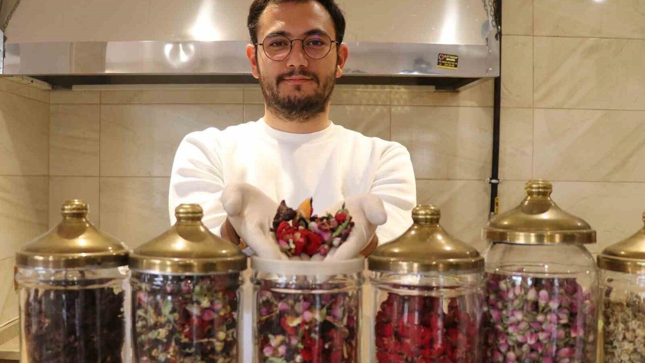 Sivas'ta 50 çeşit bitki çayı: İsimleri müşterilerle belirleniyor