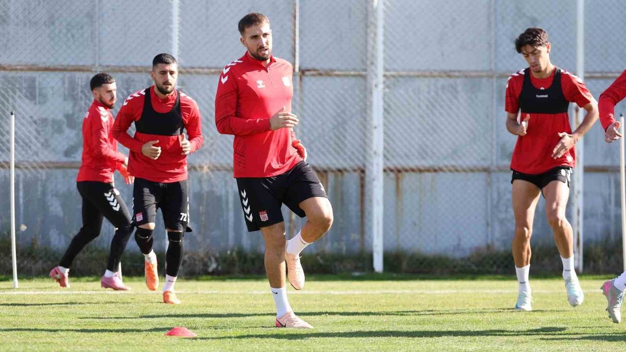 Sivasspor, Manisa FK Maçına Hazırlanıyor
