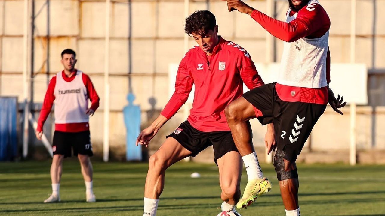 Sivasspor, Manisa FK Maçına Hazırlanıyor