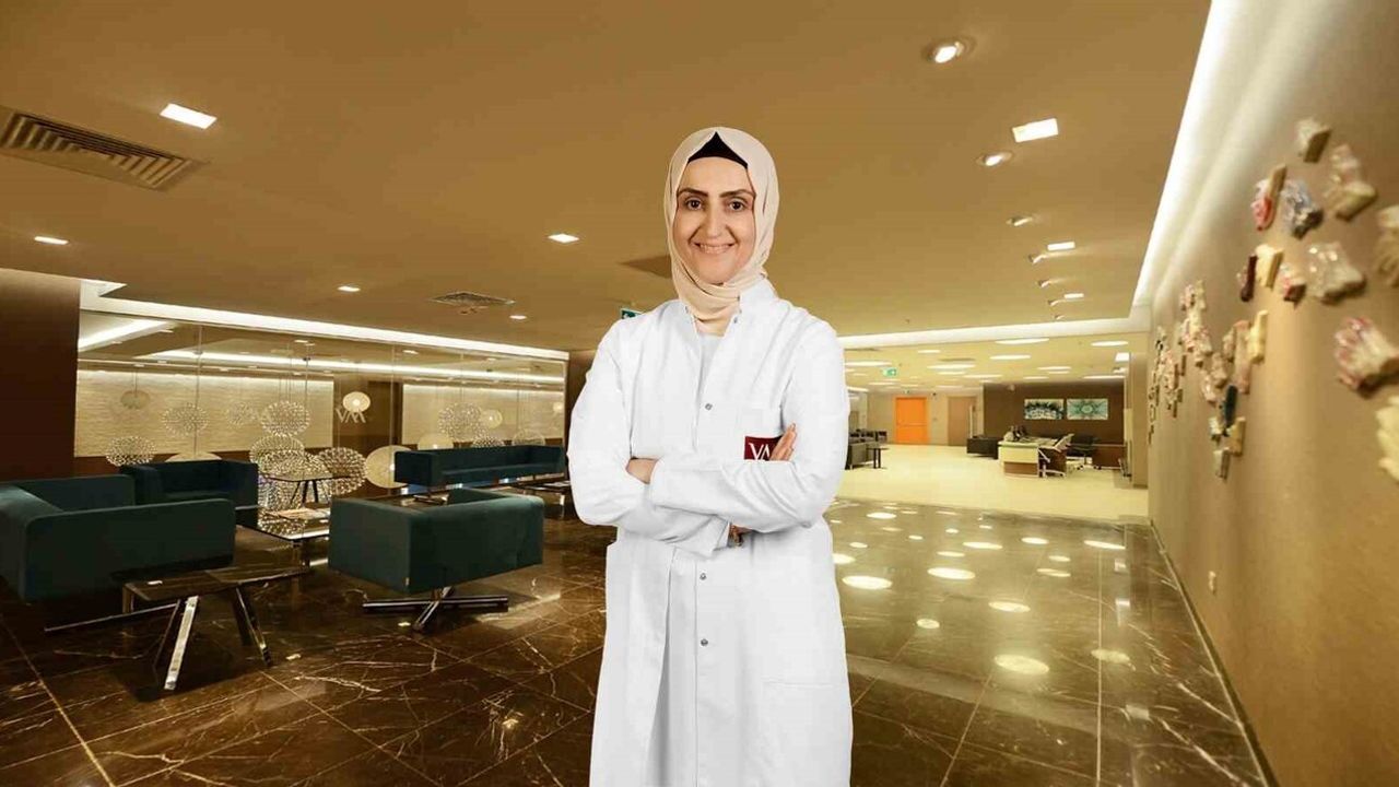 Skolyoz ergenlikte hızla ilerleyebilir: Erken tanı kritik