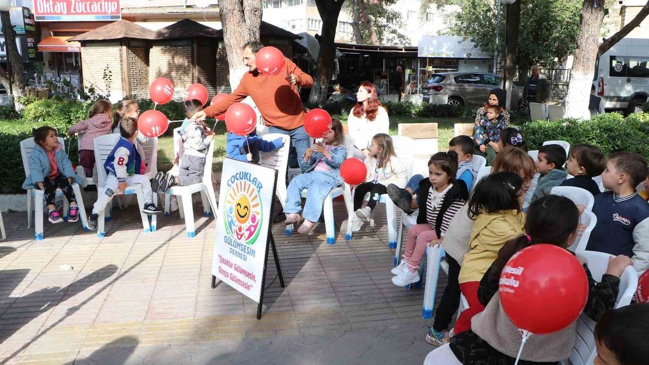 Söke'de Renkli Çocuk Etkinliği