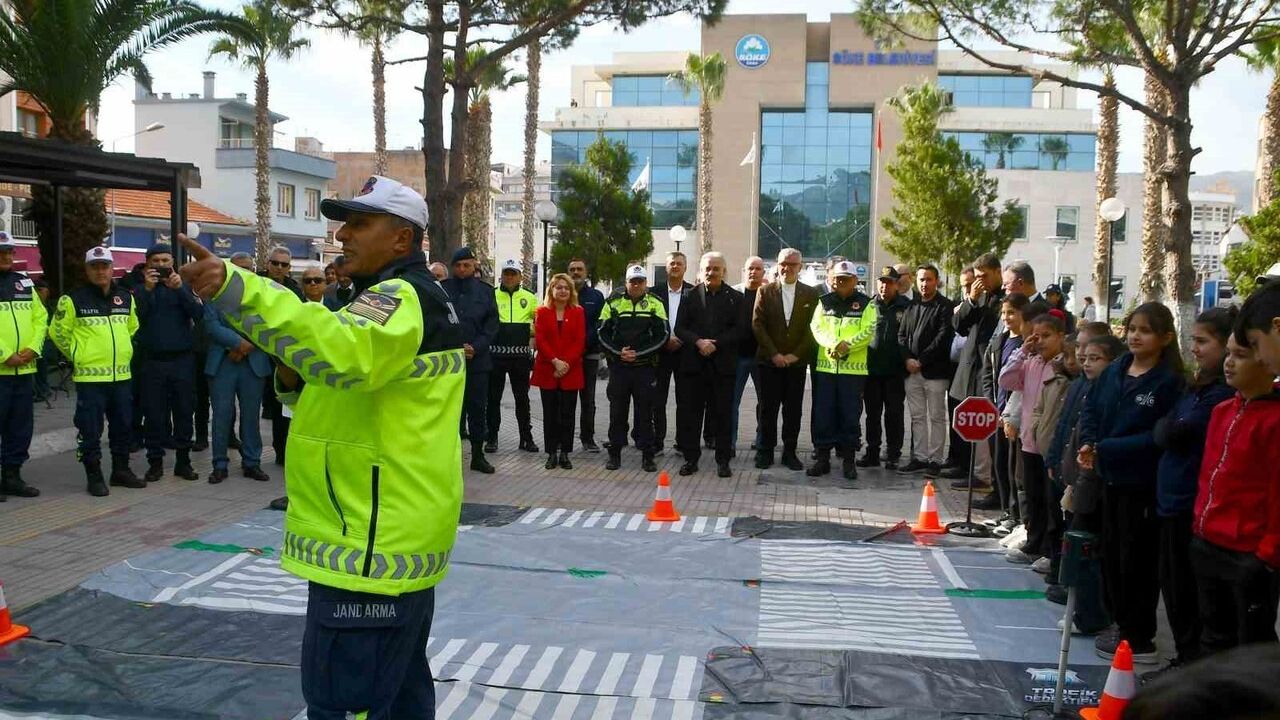 Söke'ye Trafik Sokağı: Öğrenciler için uygulamalı eğitim alanı açıldı