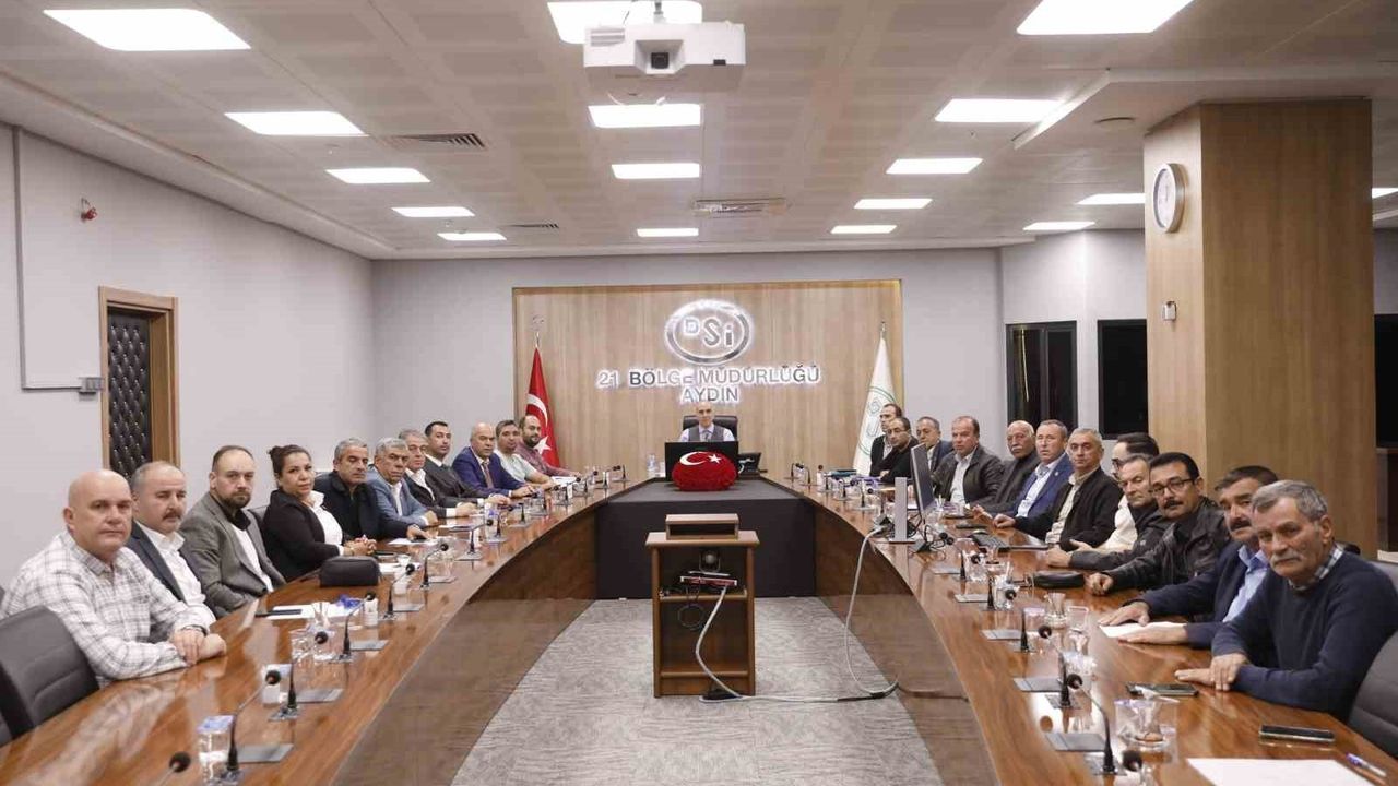 Sökeli muhtarlar dere temizliği, ıslah ve gölet taleplerini yetkililere iletti