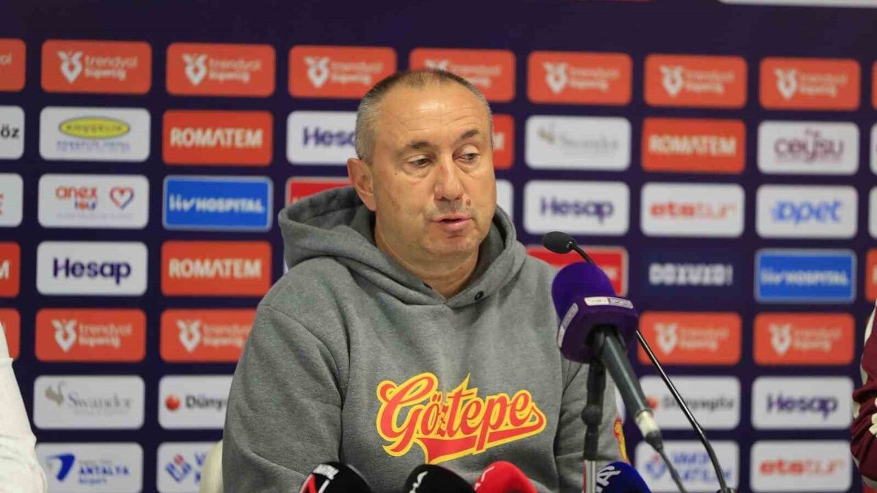 Stoilov: Antalyaspor deplasmanında galibiyeti hak ettik
