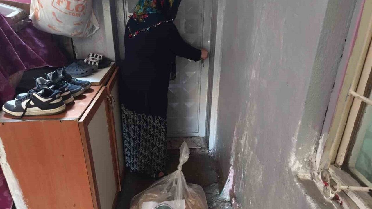 Sultan Şeyhmus EZ-ZULİ Derneği Diyarbakır'da yüzlerce aileye gıda desteği sağladı