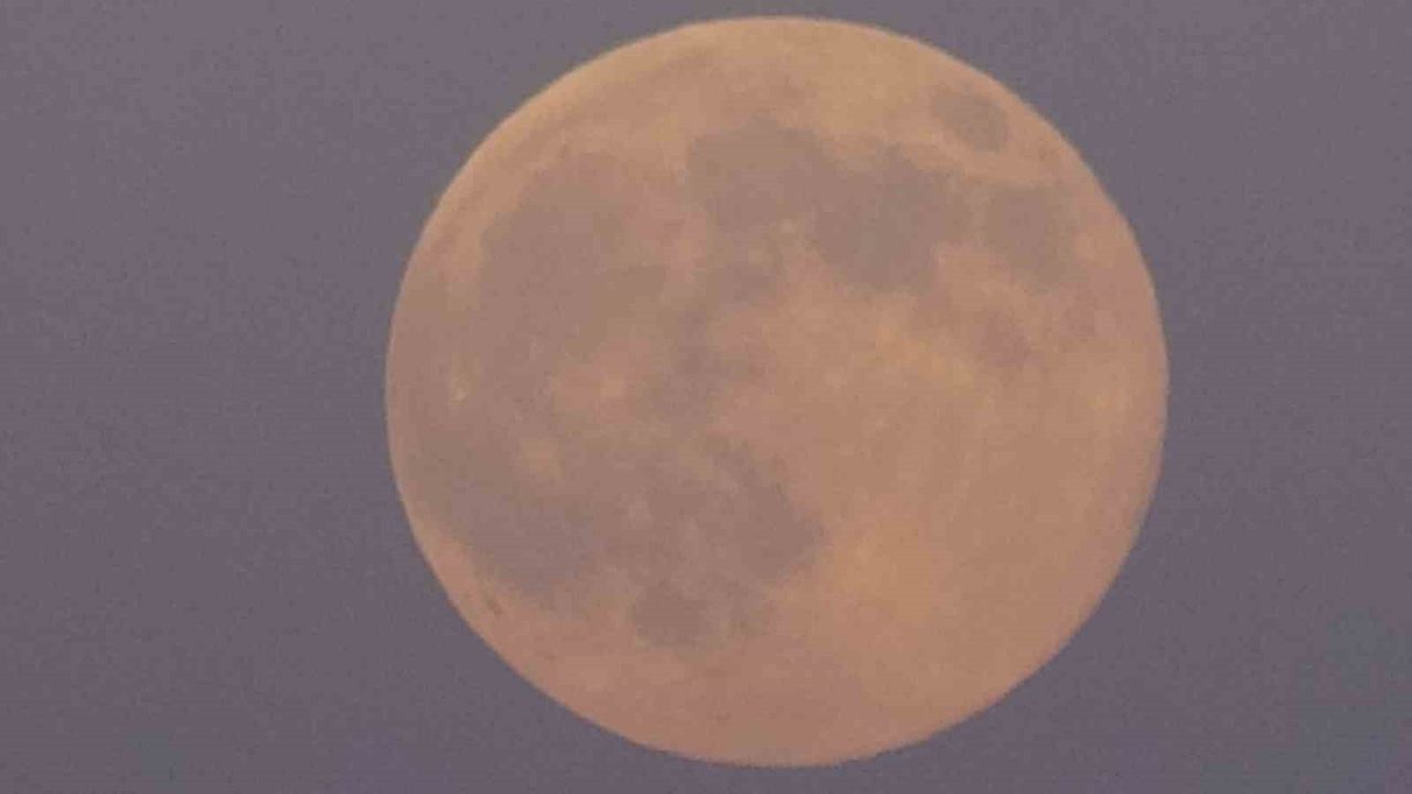 Süper Ay Van Semalarında Görücüye Çıktı