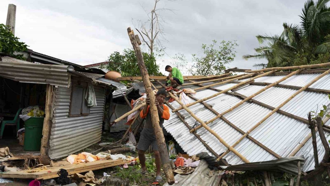 Süper Tayfun Fung-wong: Filipinler'de can kaybı 4'e yükseldi