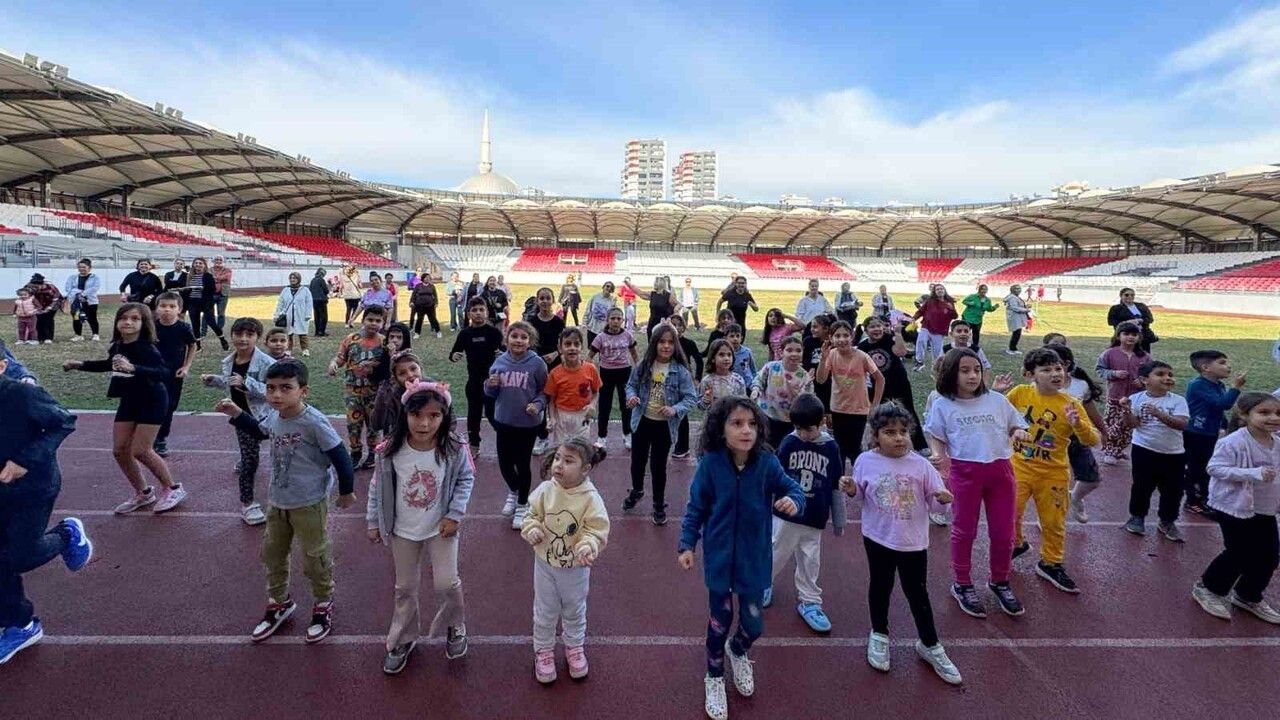 Tarsus’ta “Zumba Kids” ile hareketli ara tatil