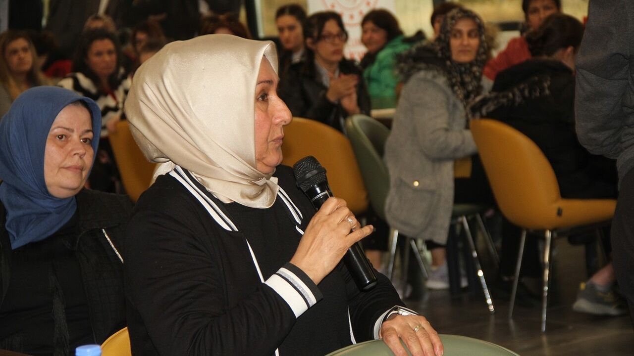 TBMM Engelli Bireyler Komisyonu Kula Gençlik Kampı'nda engelli bireylerle buluştu