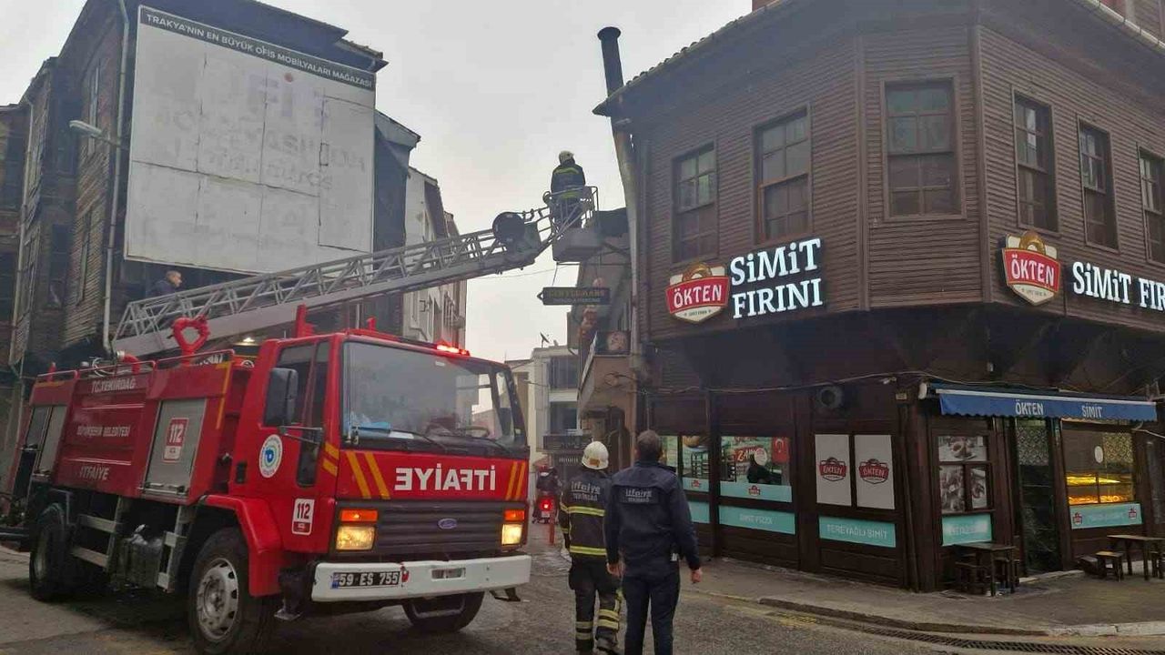 Tekirdağ'da Baca Dumanı Paniğe Neden Oldu