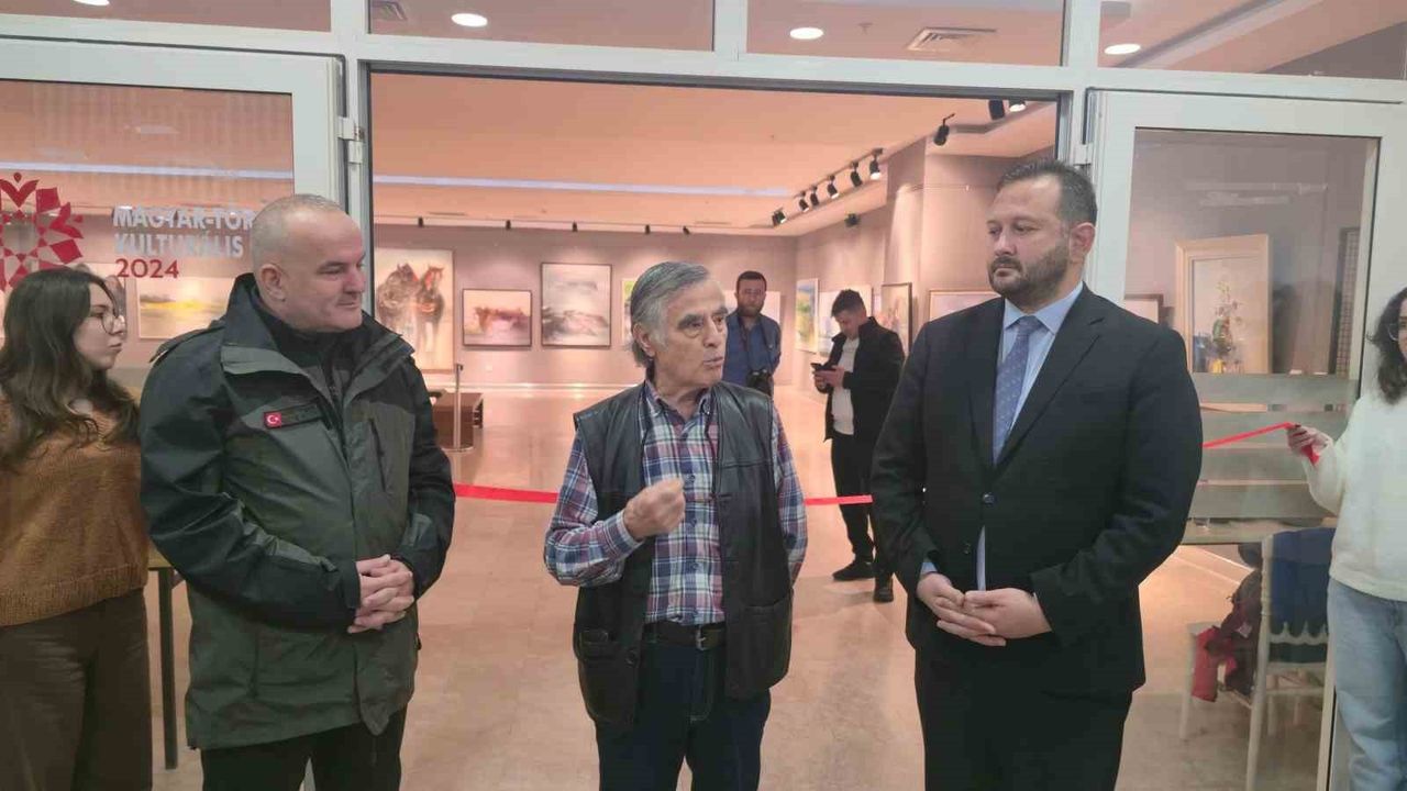 Tekirdağ'da ‘Doğaçlama’ sergisi sanatseverlerle buluştu