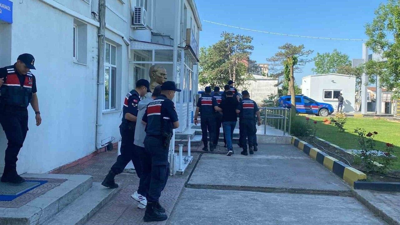 Tekirdağ merkezli 4 ilde şafak operasyonunda 14 gözaltı