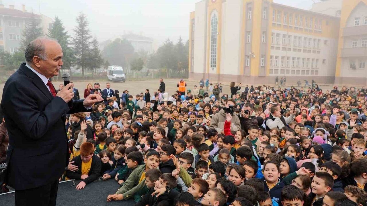 Temiz Şehir Düzce okullarda: TOKİ Mehmet Akif Ersoy İlkokulu'nda farkındalık etkinliği