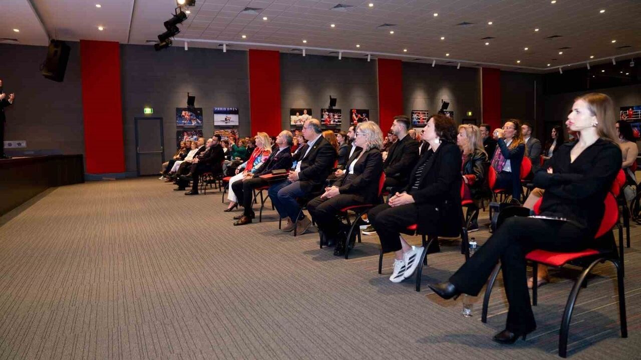 TMOK Spor Kültürü ve Çalışma Grubu Olimpiyatevi’nde İlk Toplantısını Yaptı