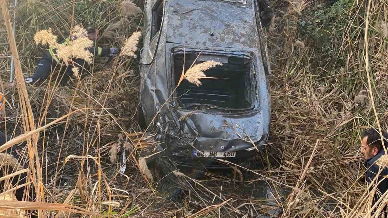 Tokat/Niksar'da trafik kazası: 2 ölü, 1 yaralı