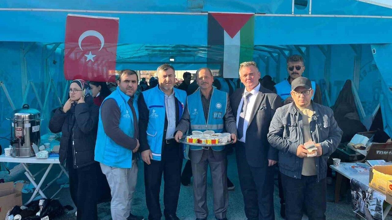 Tomarza'da Gazze İçin Düzenlenen Hayır Panayırı 180 Bin TL Topladı