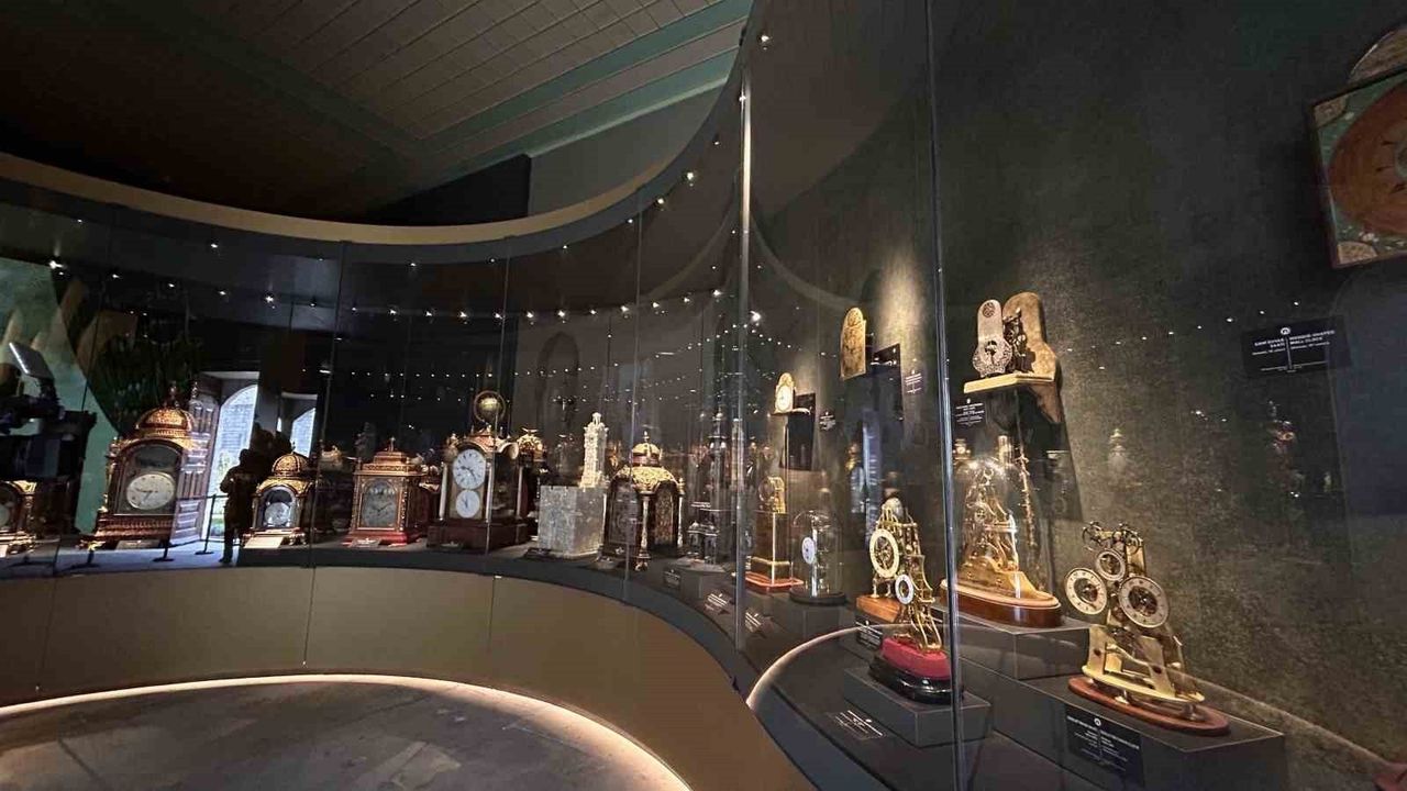 Topkapı Sarayı Saat Müzesi’nde 300’ü Aşkın Eser Ziyarete Açıldı