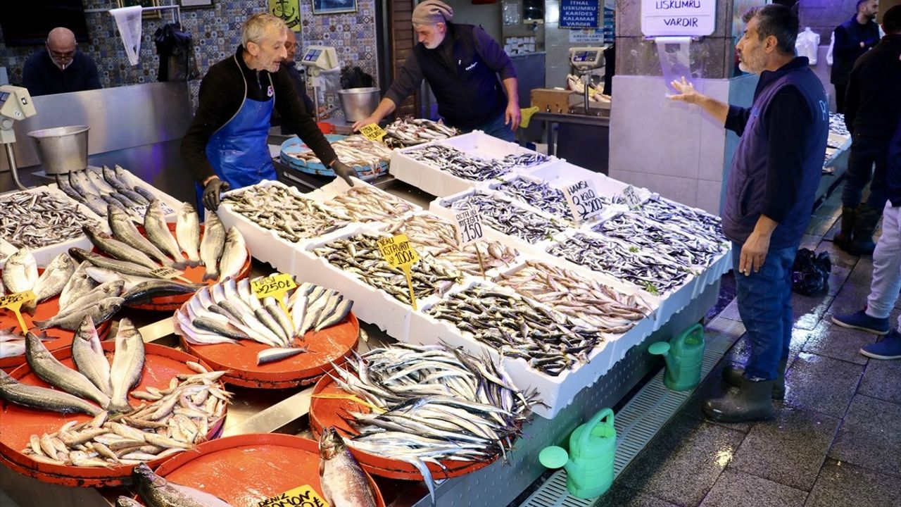 Trabzon'da Hamsi Bolluğu ve Fiyatlar
